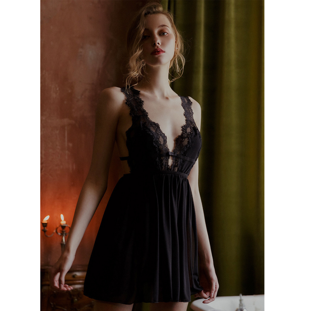 Lueur Blanche Nightdress & Thong Set