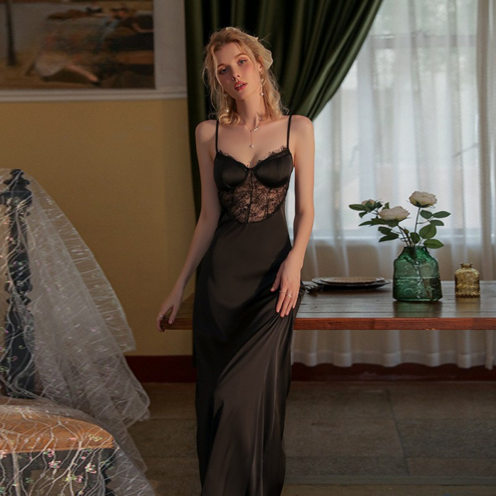 Noir Elegance Nightdress