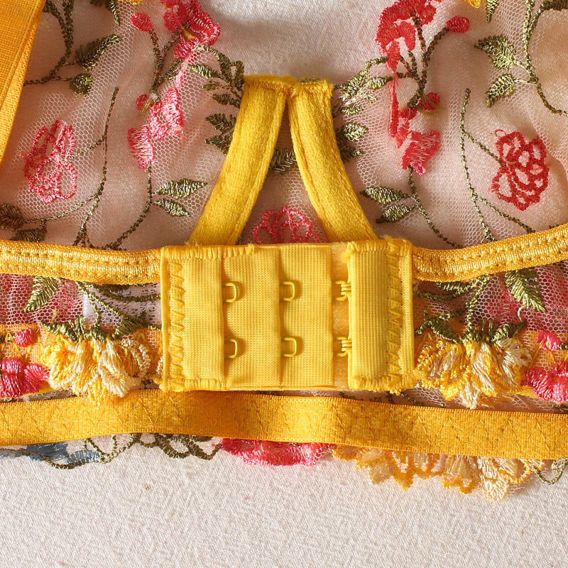 Fleur de Désir Garter Lingerie Set