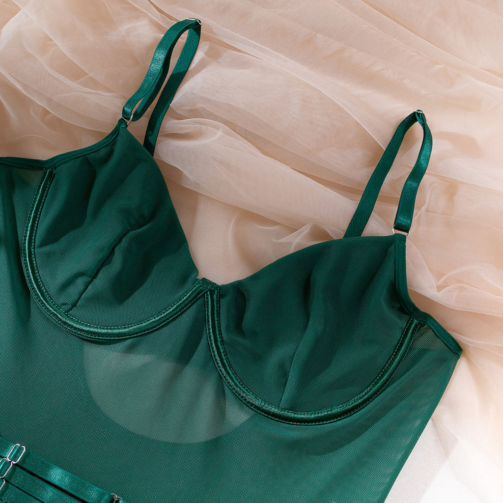 Noir Fièvre Garter Bodysuit Set